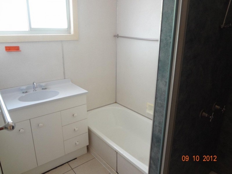 75 Springwood Road, Springwood QLD 4127