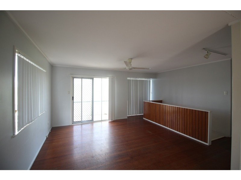 15 Peterglen Street, Wishart QLD 4122