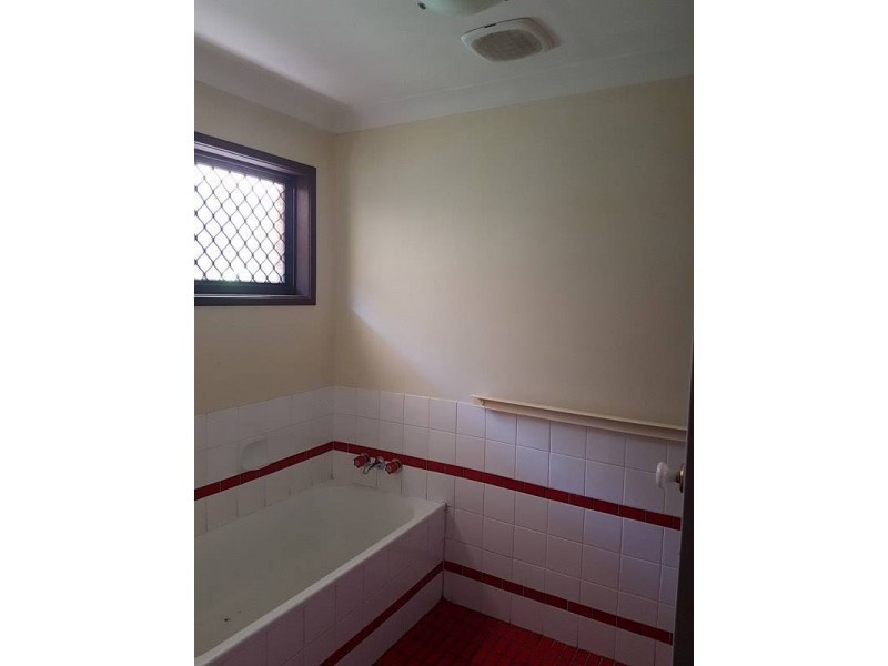 26 Kavanagh Road, Wishart QLD 4122