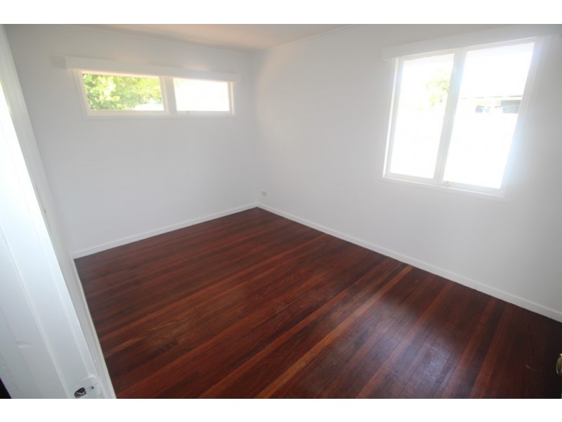 3 Lawson Street, Woodridge QLD 4114