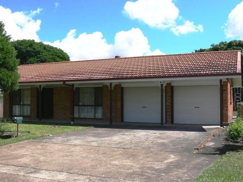 82 Springwood Road, Springwood QLD 4127