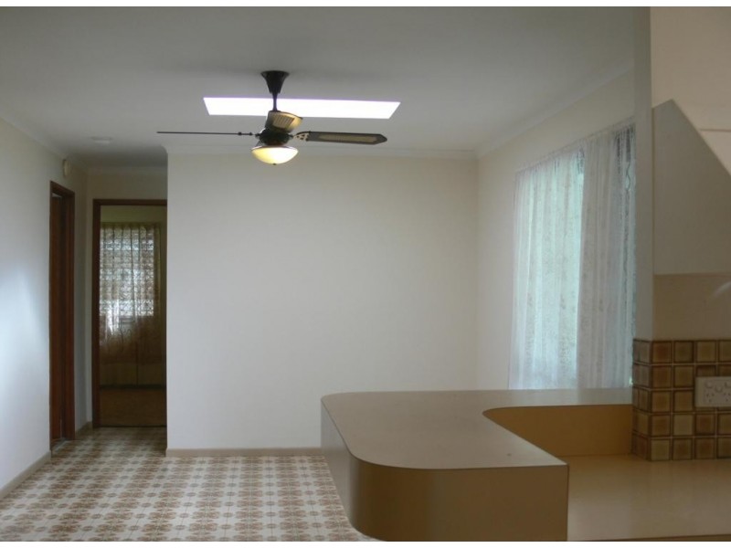 82 Springwood Road, Springwood QLD 4127