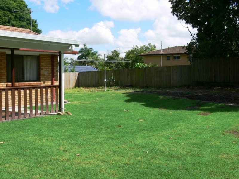 82 Springwood Road, Springwood QLD 4127