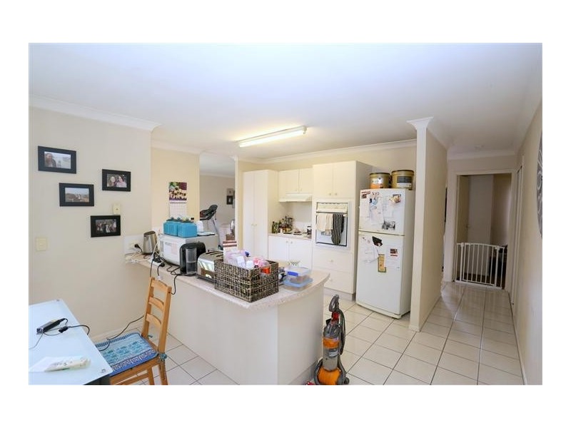 6 Madau Street, Mansfield QLD 4122 the real estate agency Sold