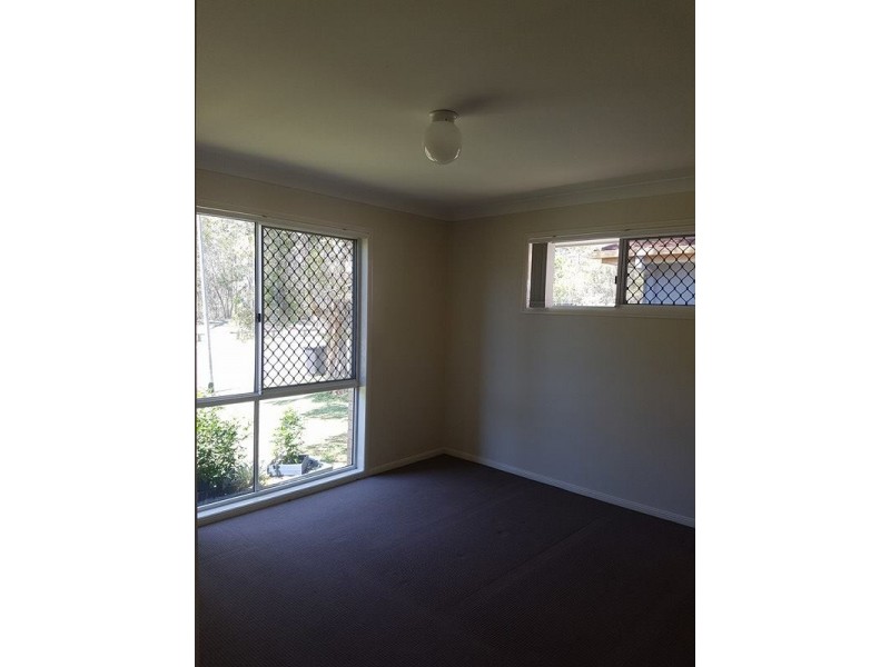 43 Banika Street, Mansfield QLD 4122