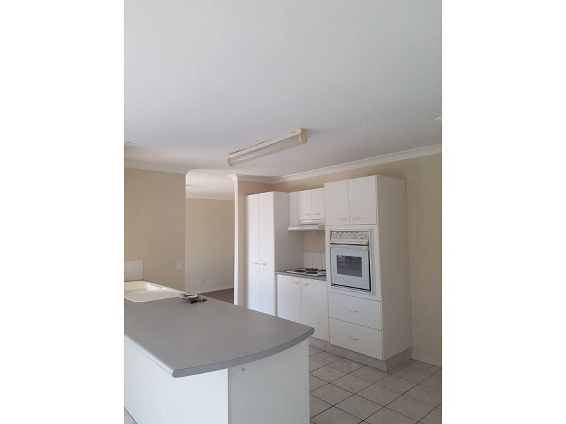 43 Banika Street, Mansfield QLD 4122