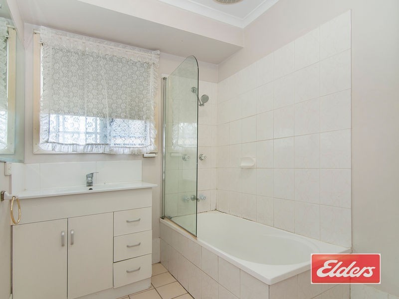 4 Renmelair Court, Waterford West QLD 4133