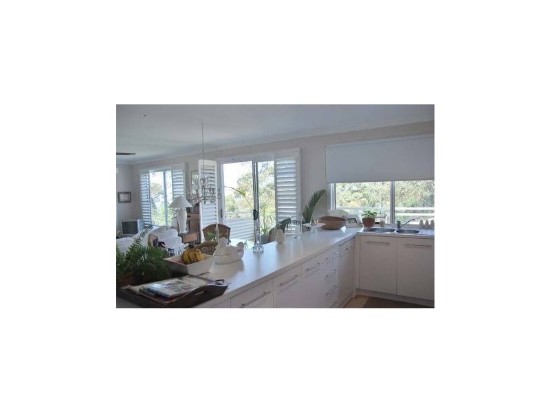 19 Magnetic Drive, Tamborine Mountain QLD 4272