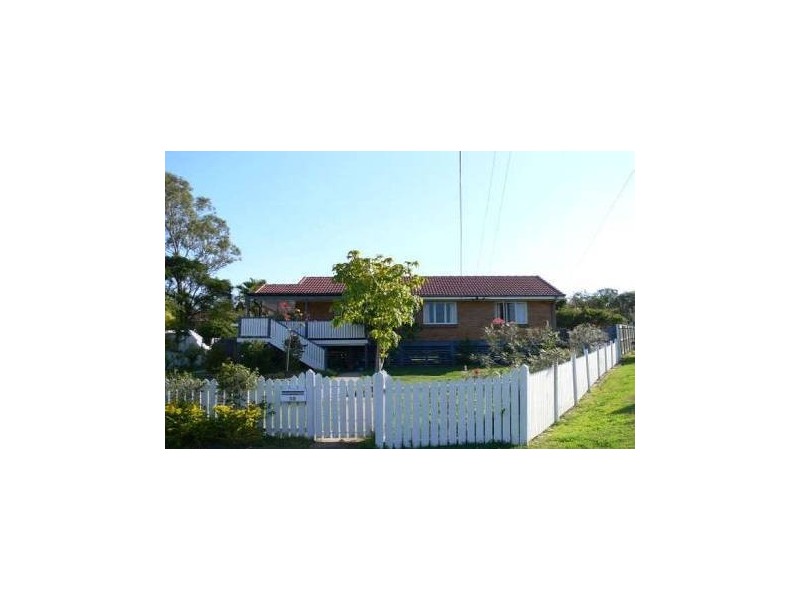 39 Price Street, Riverview QLD 4303