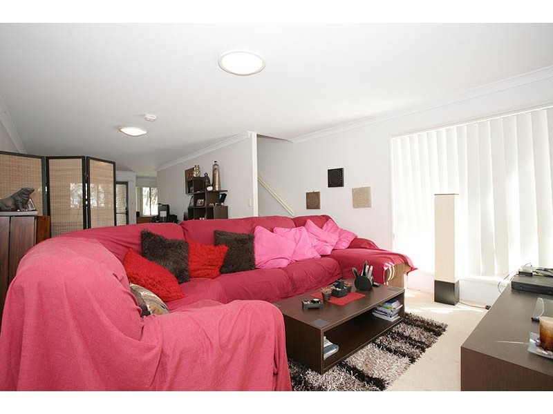 4/16 Michael Lynagh Drive, Daisy Hill QLD 4127