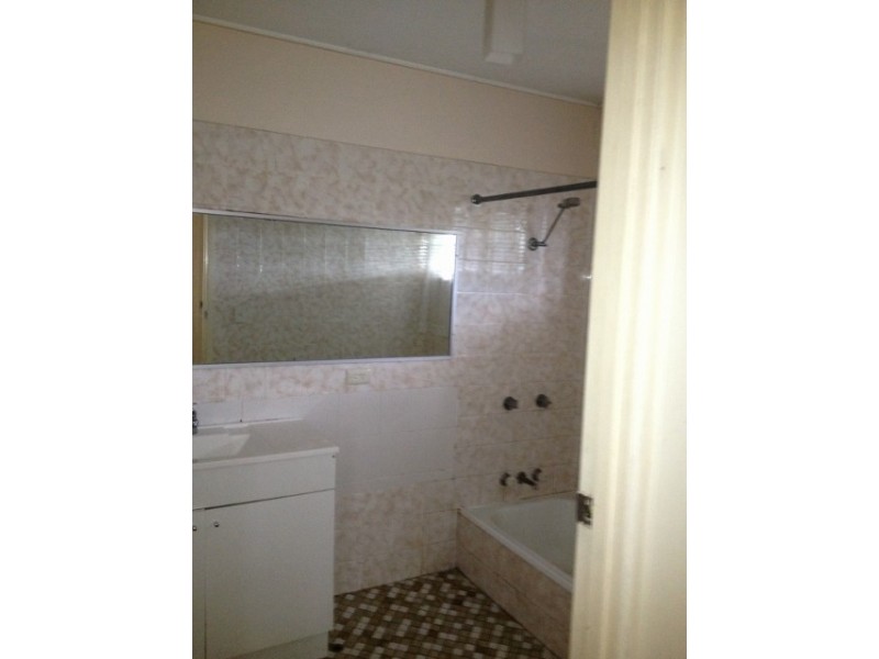 29 Woody Avenue, Kingston QLD 4114