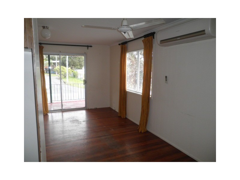 29 Woody Avenue, Kingston QLD 4114