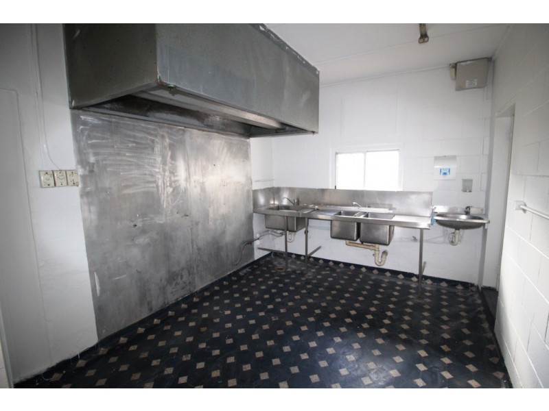 16 Railway Parade, Logan Central QLD 4114