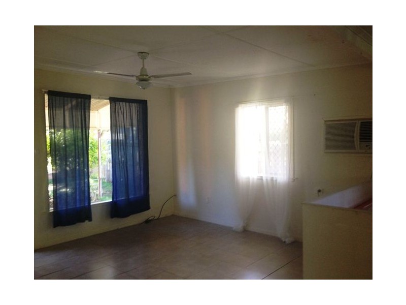 25 Bruce Road, Woodridge QLD 4114