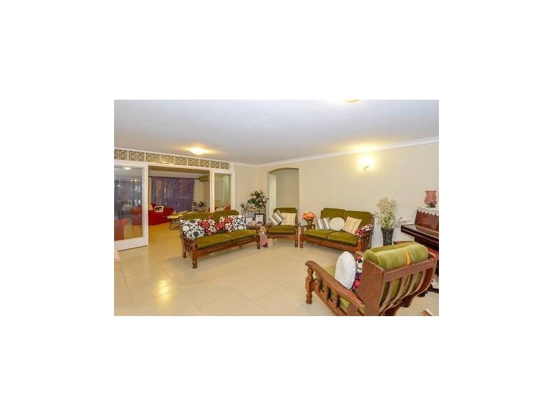 11 Hanify Street, Acacia Ridge QLD 4110