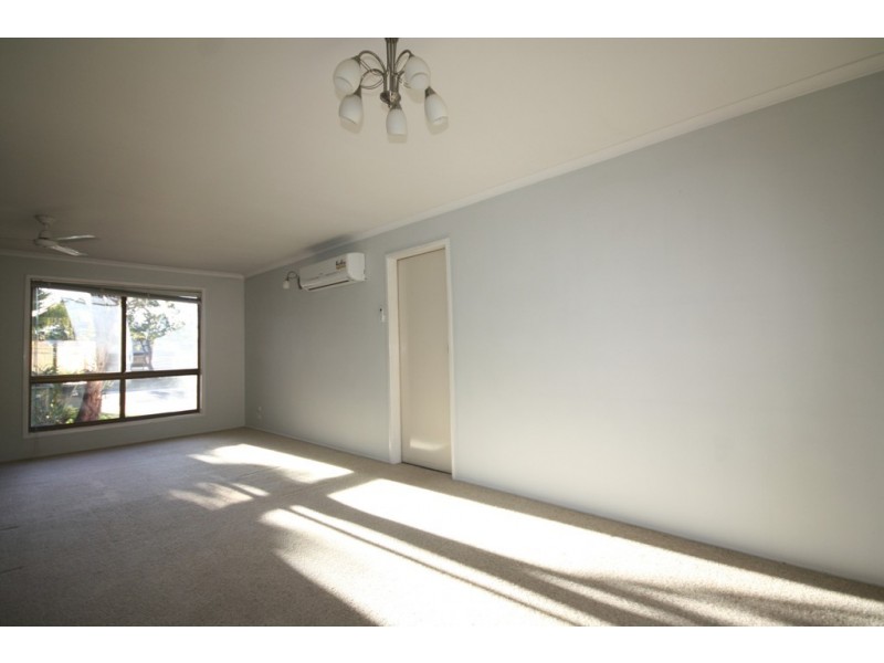 10 Parliament Street, Bethania QLD 4205