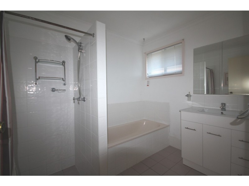 10 Parliament Street, Bethania QLD 4205