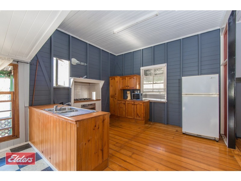 27 Ferrett Street, Sadliers Crossing QLD 4305