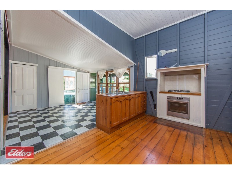 27 Ferrett Street, Sadliers Crossing QLD 4305