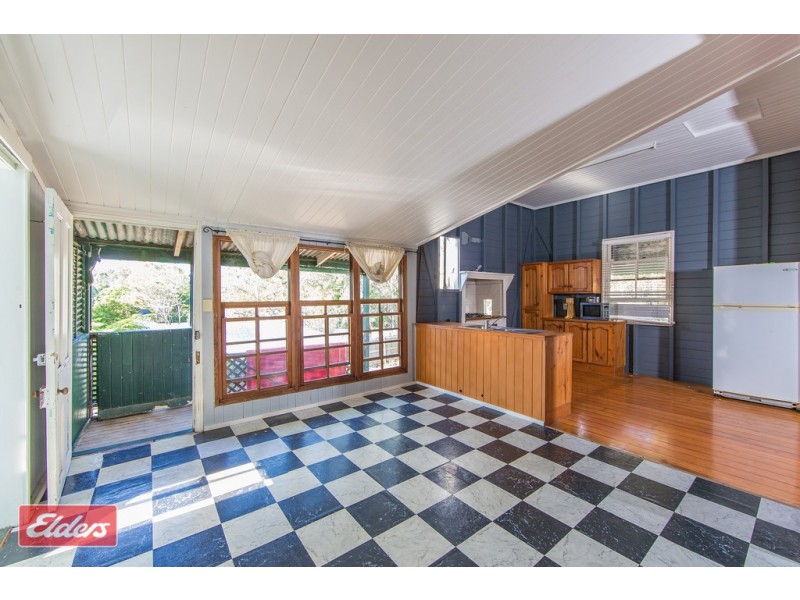 27 Ferrett Street, Sadliers Crossing QLD 4305