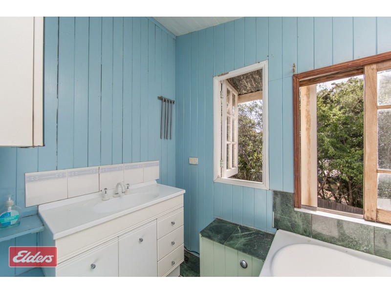 27 Ferrett Street, Sadliers Crossing QLD 4305