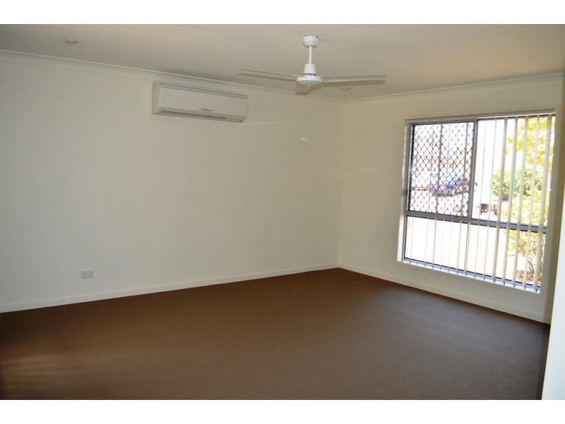 11 Rasmussen Ave, Marsden QLD 4132