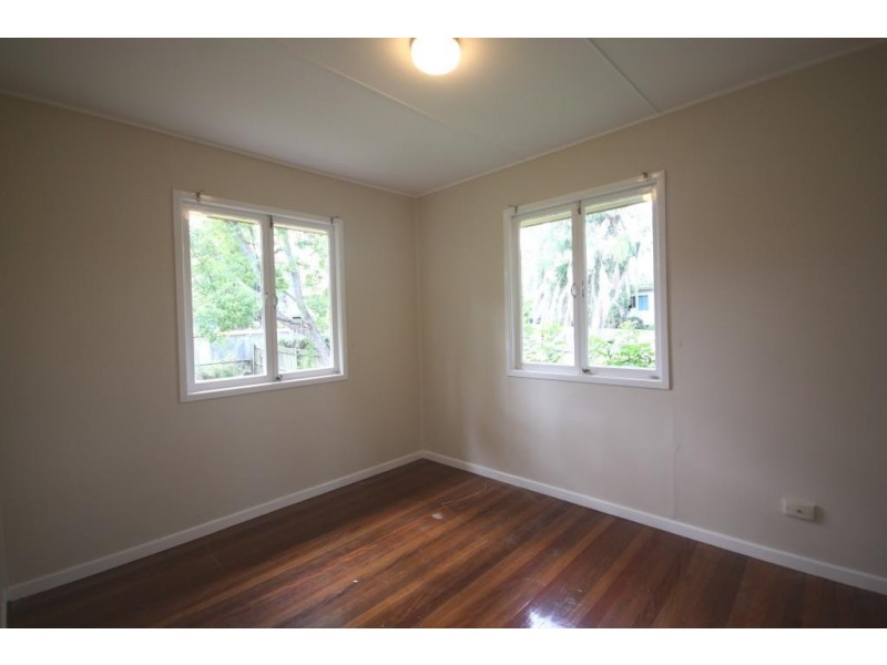 22 Whitey Street, Woodridge QLD 4114