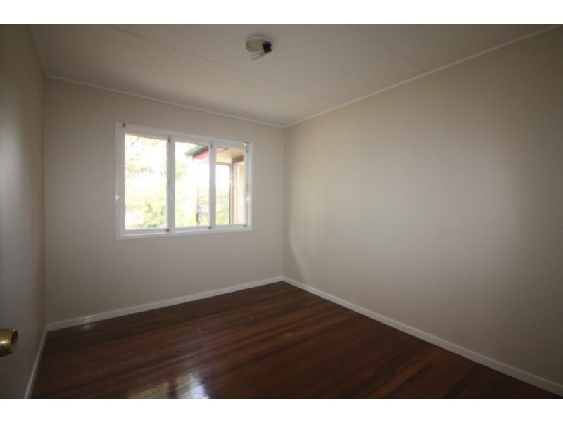 22 Whitey Street, Woodridge QLD 4114