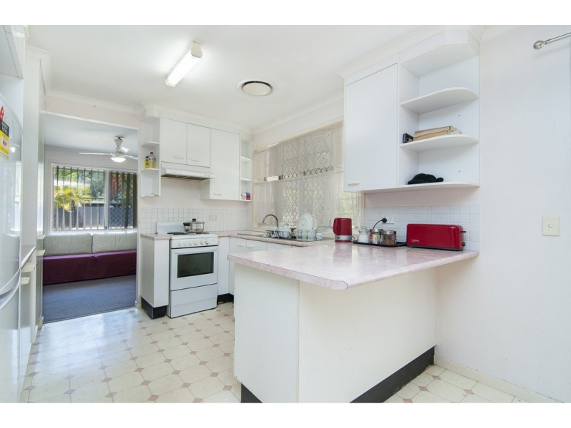 9 Melnik Drive, Loganlea QLD 4131
