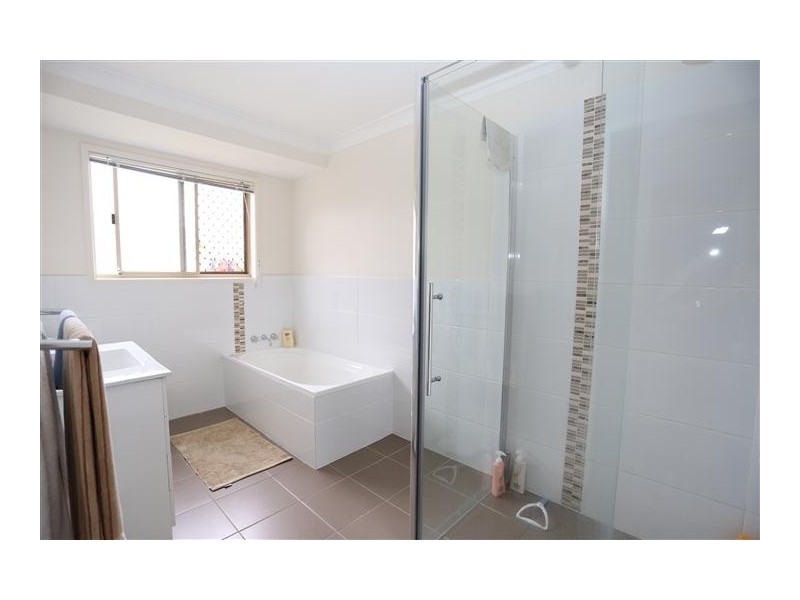 11 Evenwood Street, Daisy Hill QLD 4127