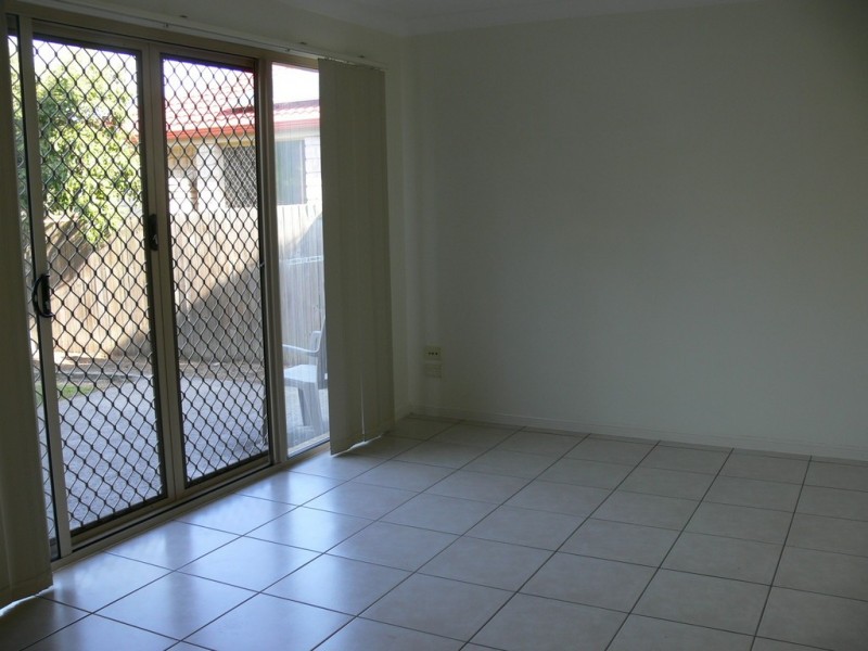 4/27 Daniella Drive, Marsden QLD 4132