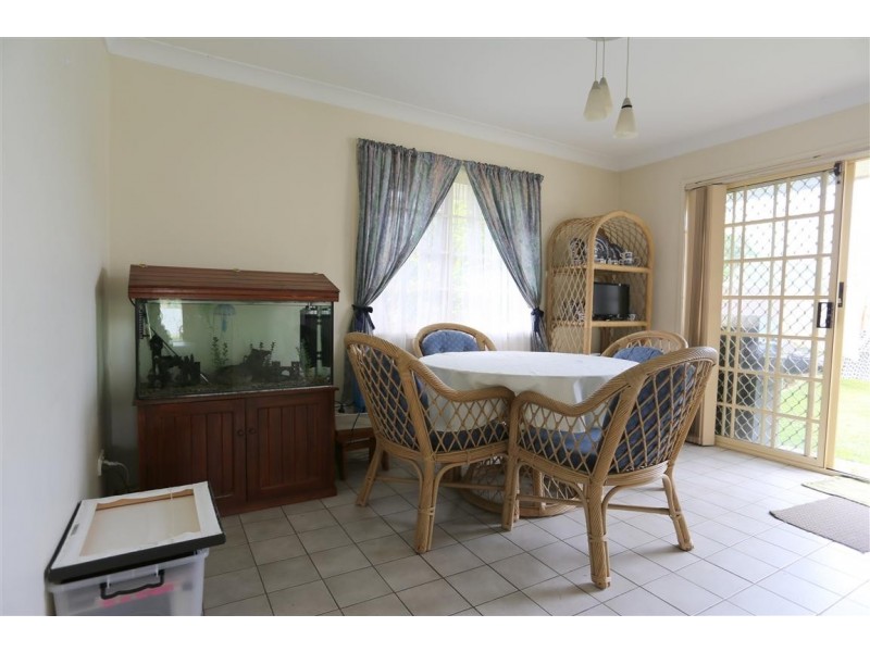 2 Stackpole Street, Wishart QLD 4122