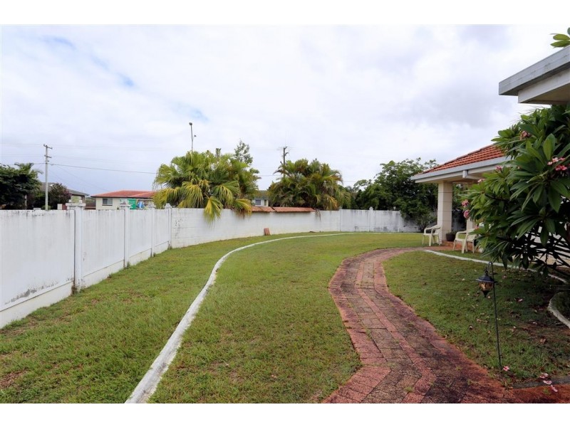 2 Stackpole Street, Wishart QLD 4122