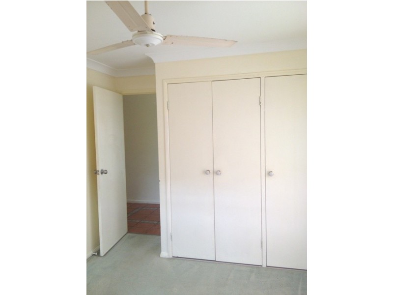 8 Meiland Place, Meadowbrook QLD 4131