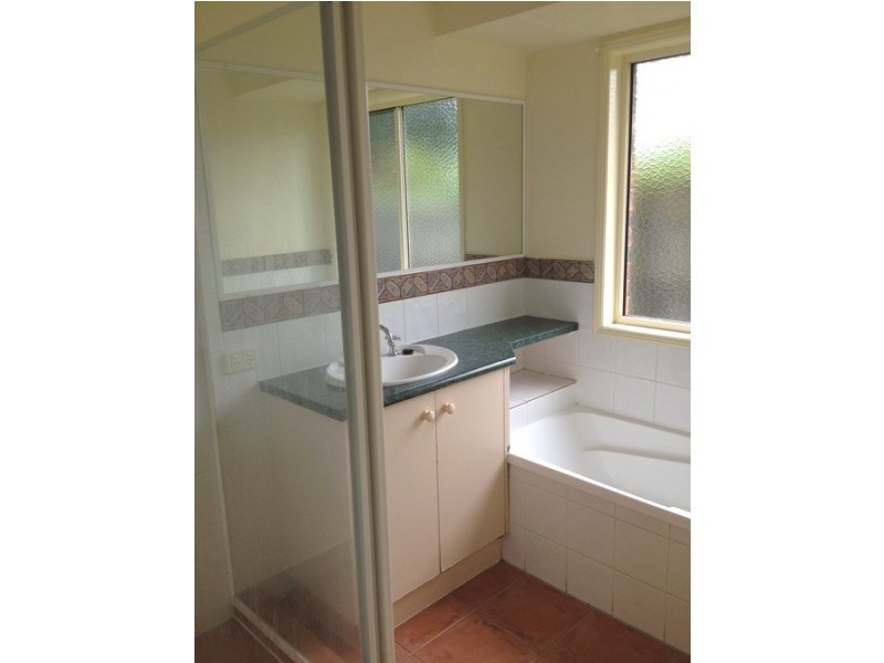 8 Meiland Place, Meadowbrook QLD 4131