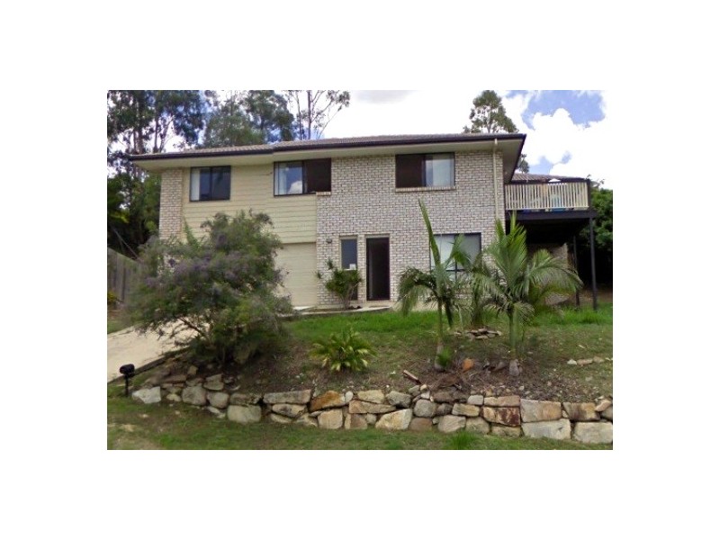 7 Hillside Crescent, Edens Landing QLD 4207