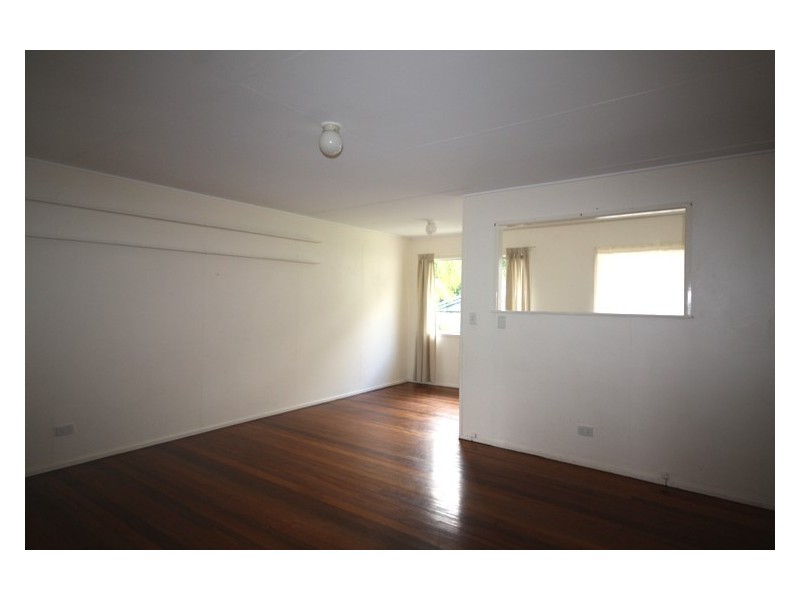 19 Oates Avenue, Woodridge QLD 4114
