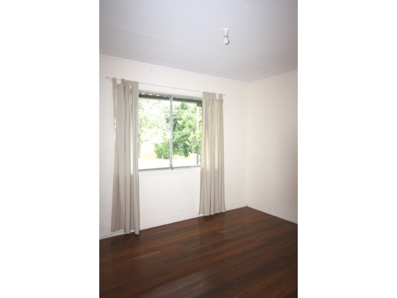 19 Oates Avenue, Woodridge QLD 4114