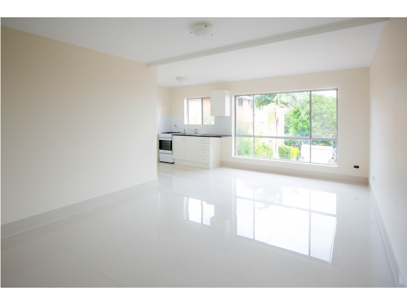 9/42 Swain Street, Holland Park West QLD 4121