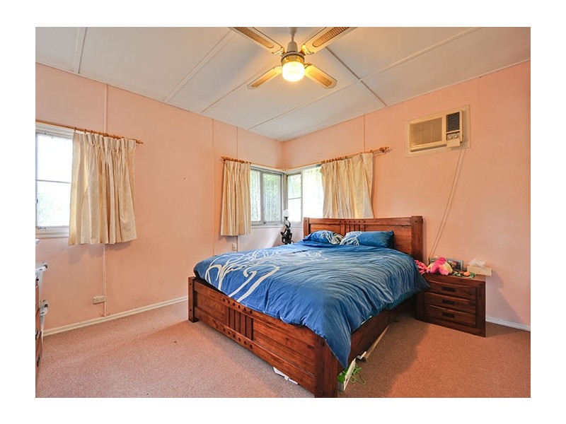 51 Dennis Road, Springwood QLD 4127