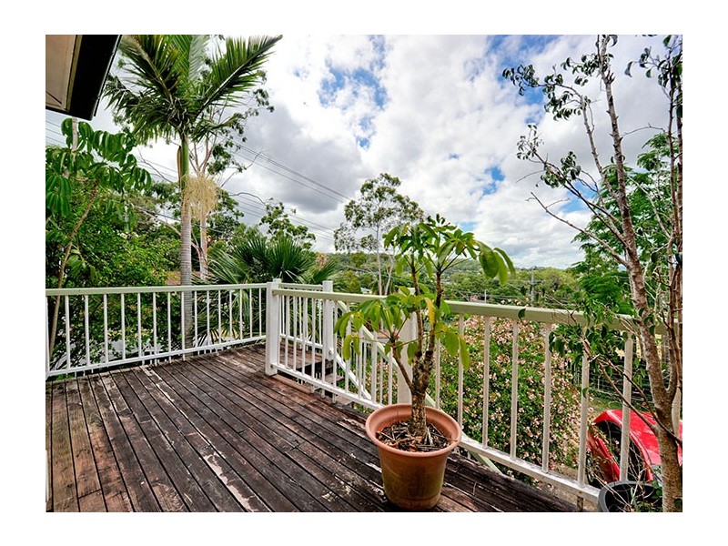 51 Dennis Road, Springwood QLD 4127