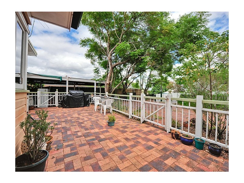 51 Dennis Road, Springwood QLD 4127