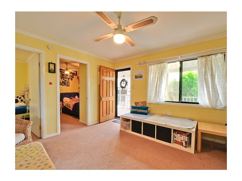 51 Dennis Road, Springwood QLD 4127