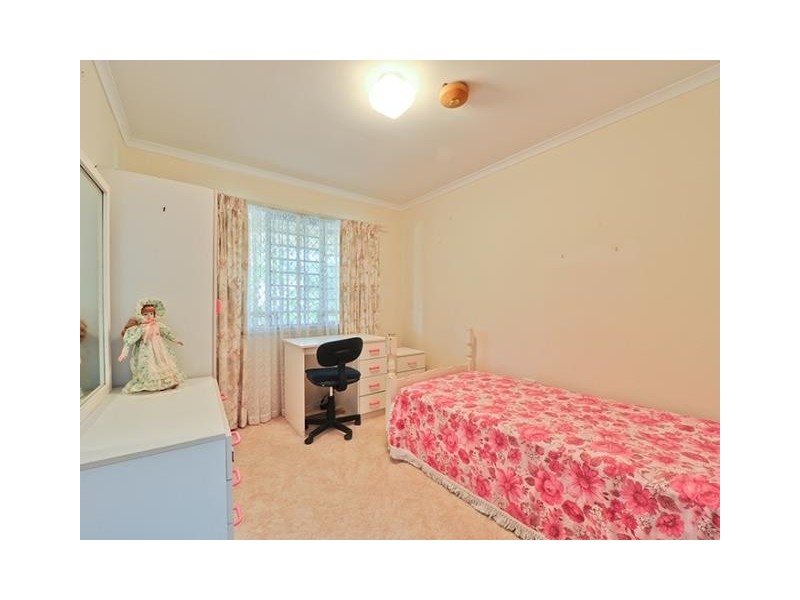 2 Elwyn Court, Springwood QLD 4127