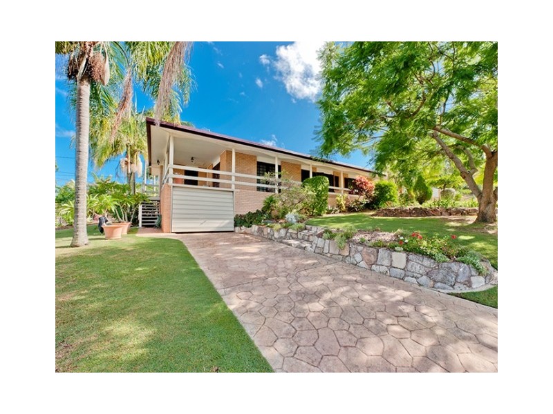 2 Elwyn Court, Springwood QLD 4127