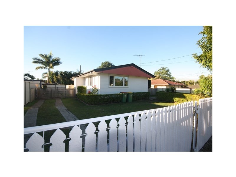 17 Hibiscus Street, Kingston QLD 4114