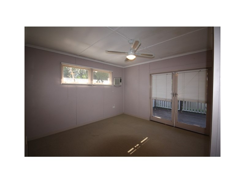 17 Hibiscus Street, Kingston QLD 4114