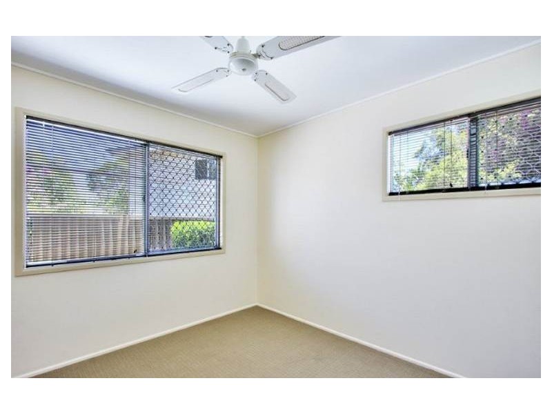 15 Windsor Street, Slacks Creek QLD 4127