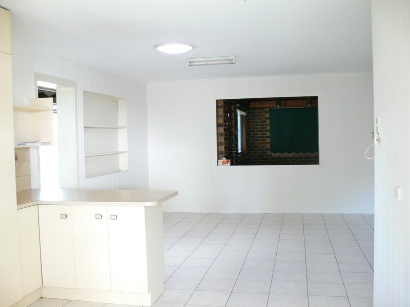 3 Lydia Avenue, Woodridge QLD 4114