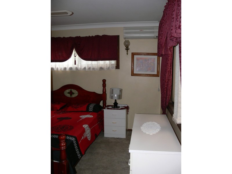 33 Longden Street, Coopers Plains QLD 4108